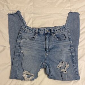 American Eagle Outfitters Light Wash Ripped Skinny Jeans